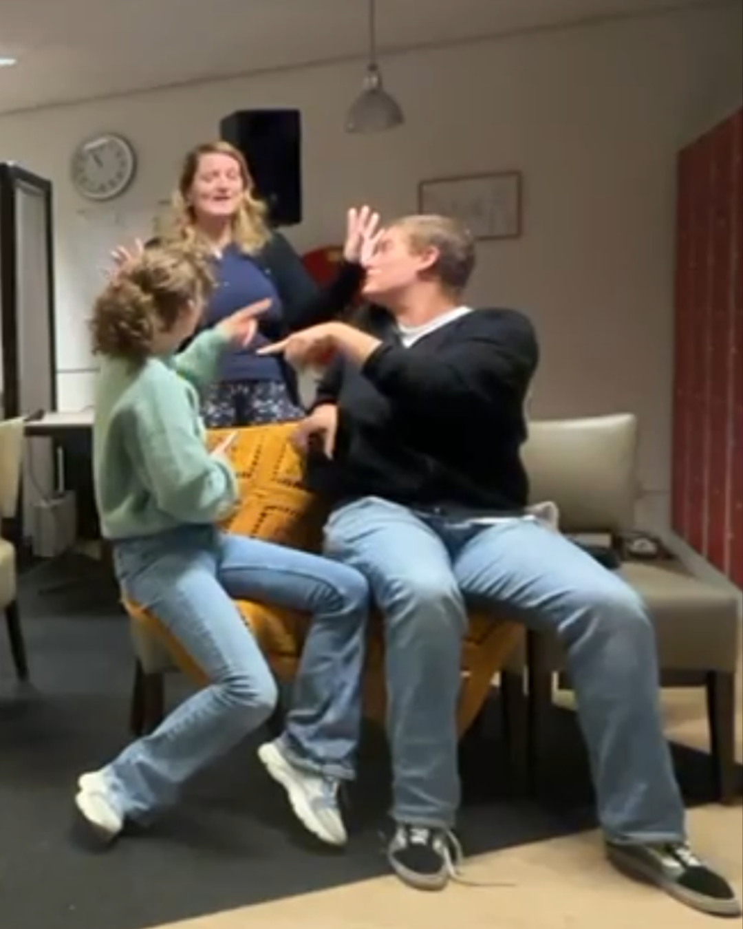 Leuke sketch tijdens de Week van de Opvoeding