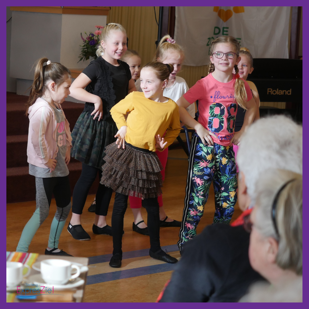 Dansoptreden van ExpresZie! bij de Schutse tijdens het ‘Voetjes van de Vloer’ Festival
